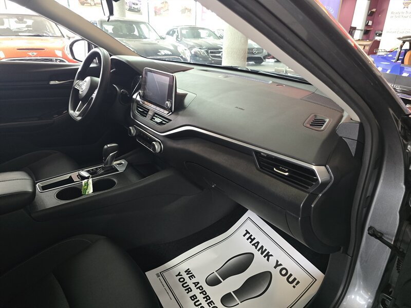 Used 2020 Nissan Altima 2.5 S FWD image 13