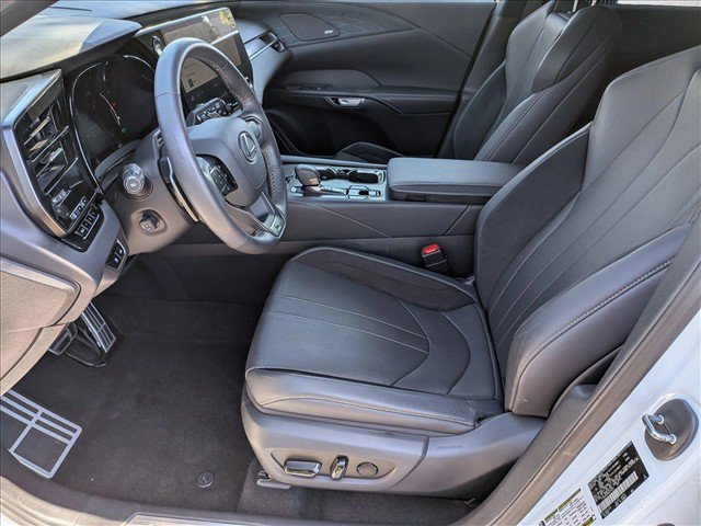 Used 2024 Lexus RX 500h F Sport w/ Convenience Package AWD/4WD image 17