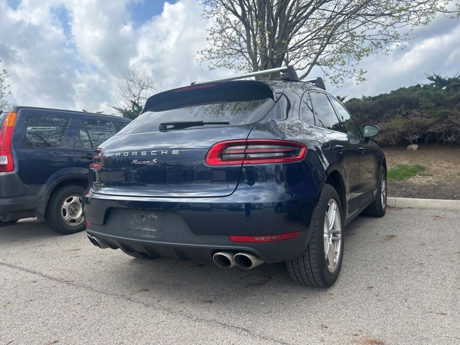Used 2017 Porsche Macan S image 6