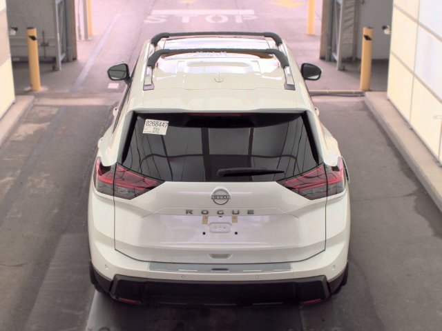 Certified 2025 Nissan Rogue SV w/ SV Premium Package FWD image 5