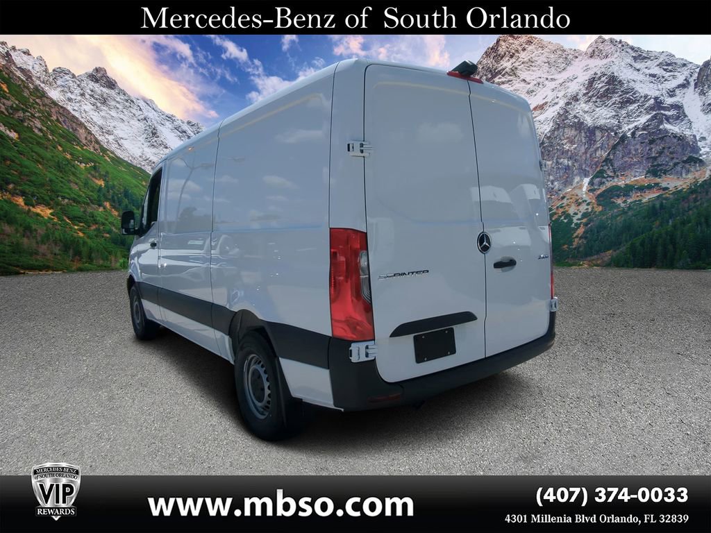 Used 2024 Mercedes-Benz Sprinter 144 Cargo image 17