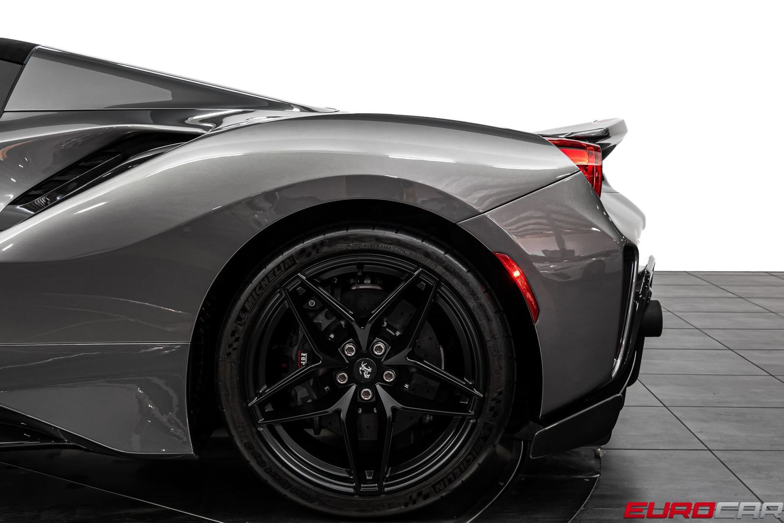 Used 2019 Ferrari 488 Pista Spider RWD image 26