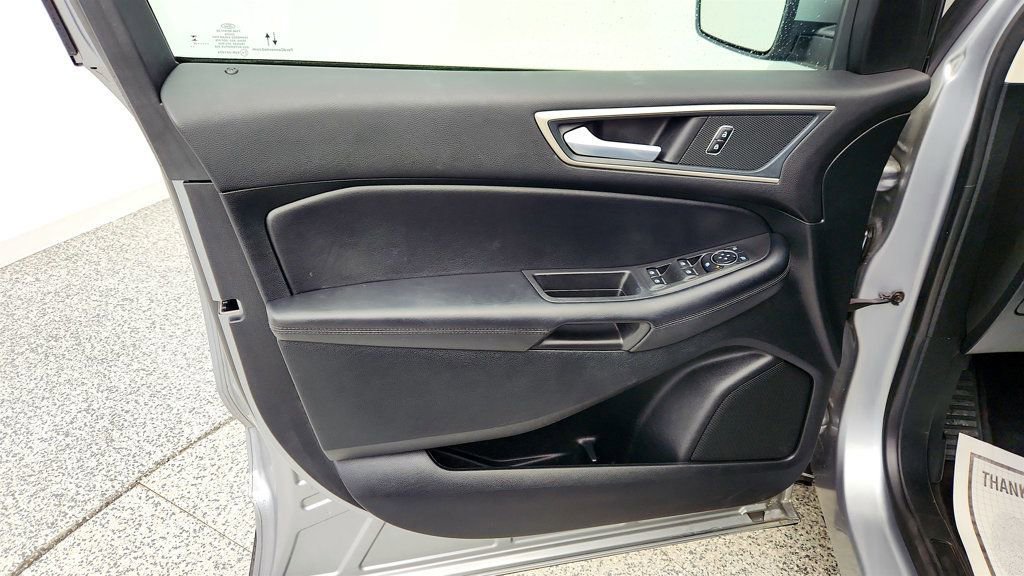 Used 2024 Ford Edge SEL image 10