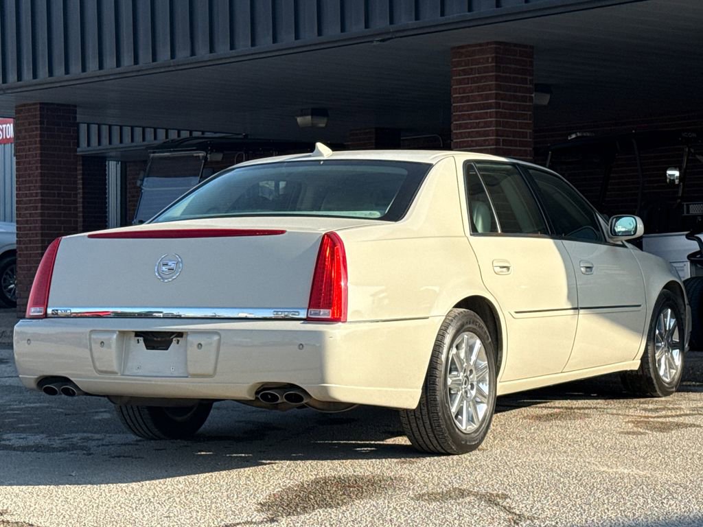 Used 2011 Cadillac DTS Premium w/ Driver Awareness Package image 8