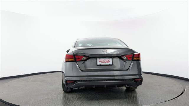 Used 2024 Nissan Altima 2.5 S FWD image 7