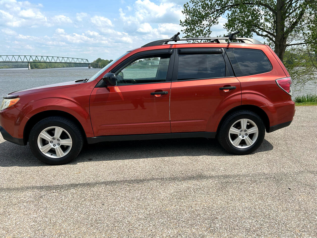 Used 2010 Subaru Forester 2.5X image 2