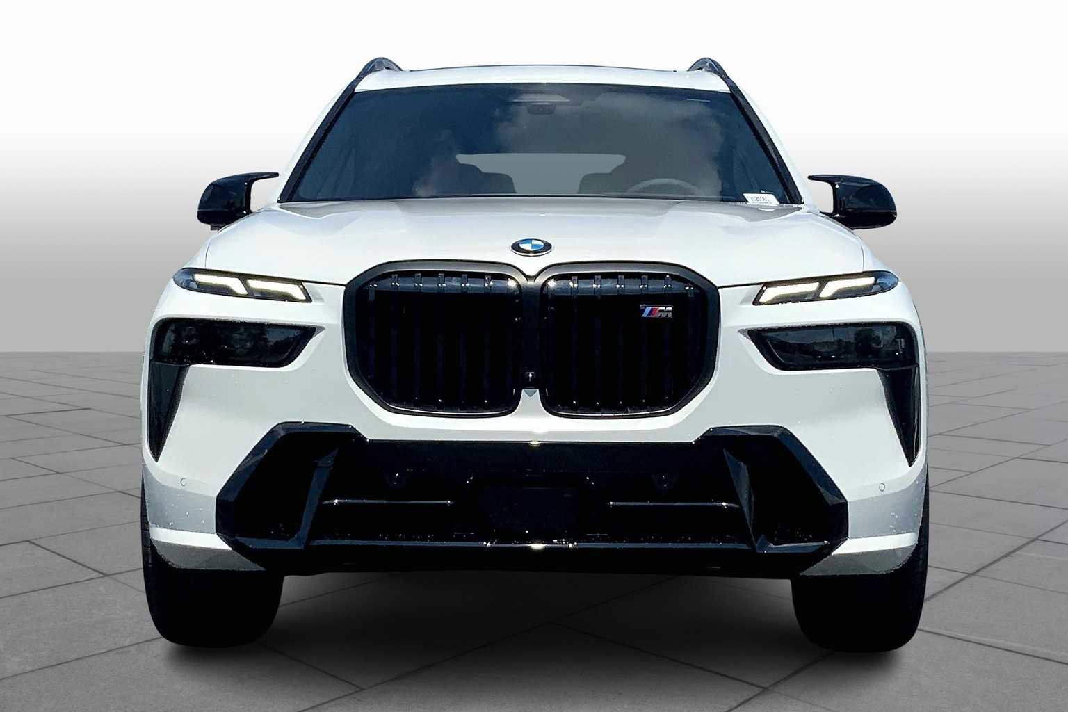New 2026 BMW X7 M60i image 3