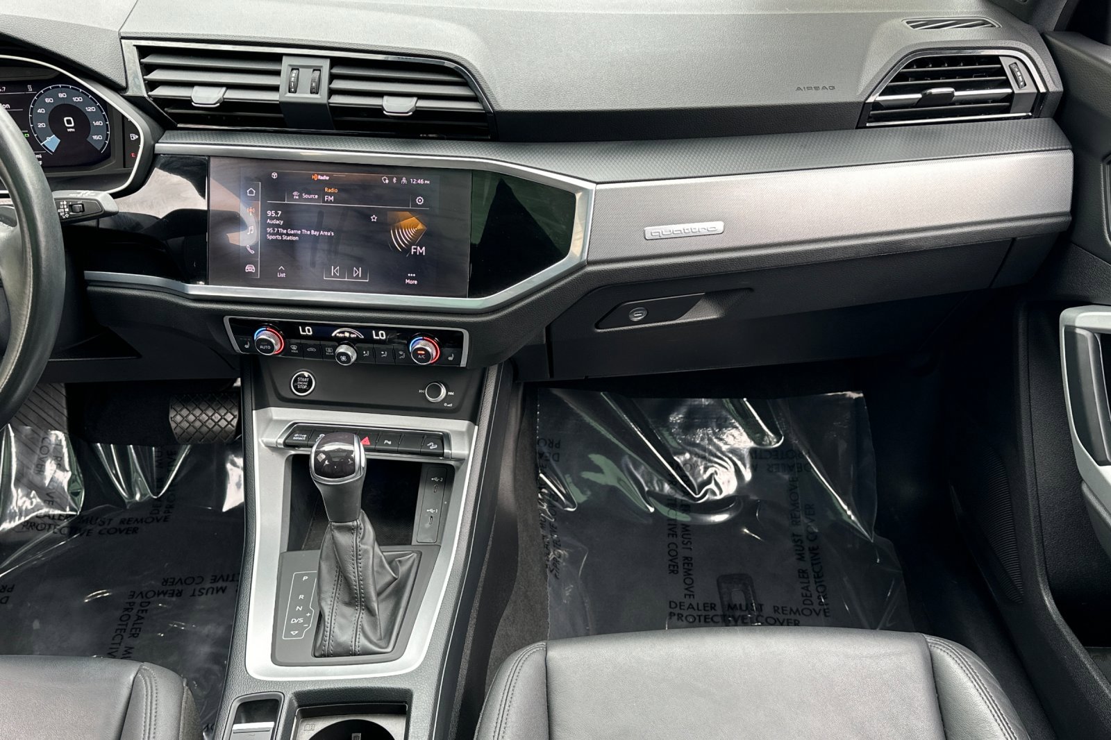 Used 2022 Audi Q3 2.0T Premium Plus w/ Premium Plus Package image 27