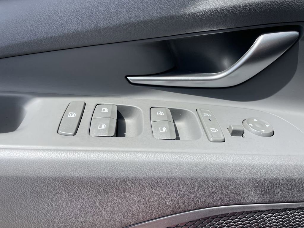 Certified 2024 Hyundai Elantra SEL FWD image 20