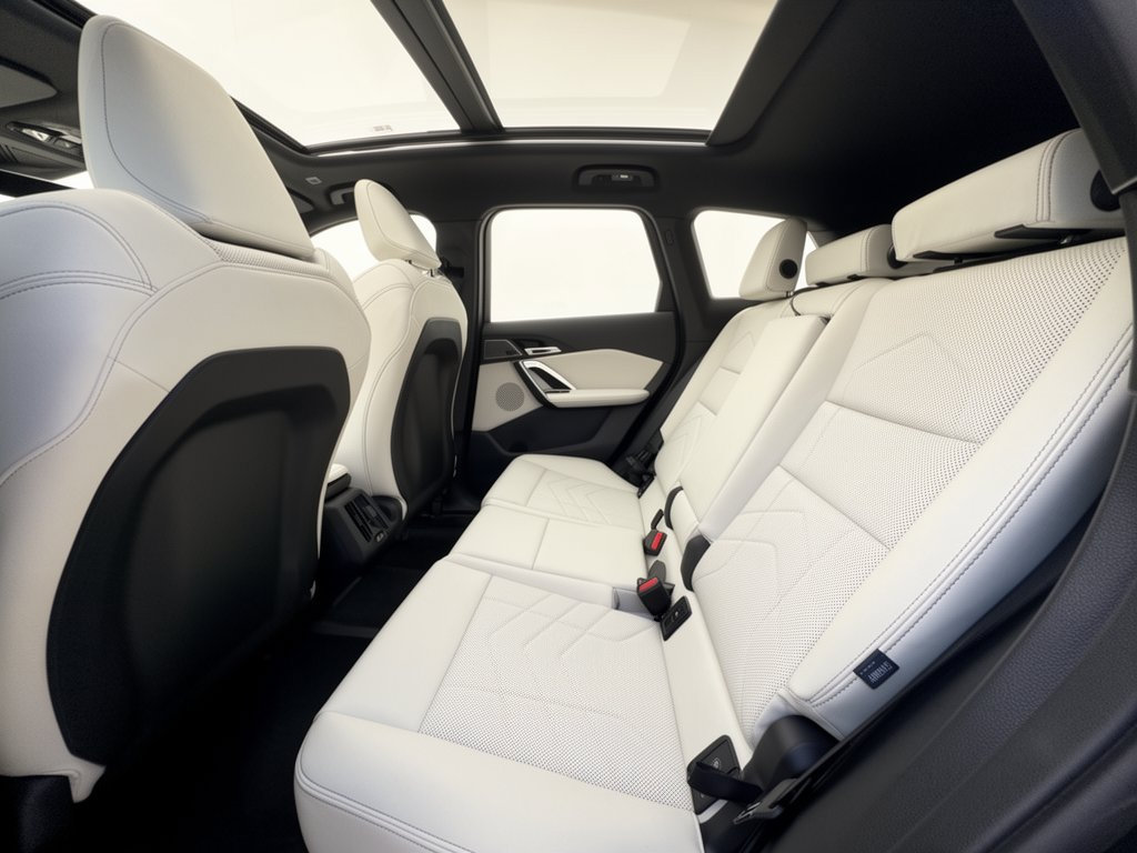 New 2027 BMW X1 xDrive28i AWD/4WD image 25