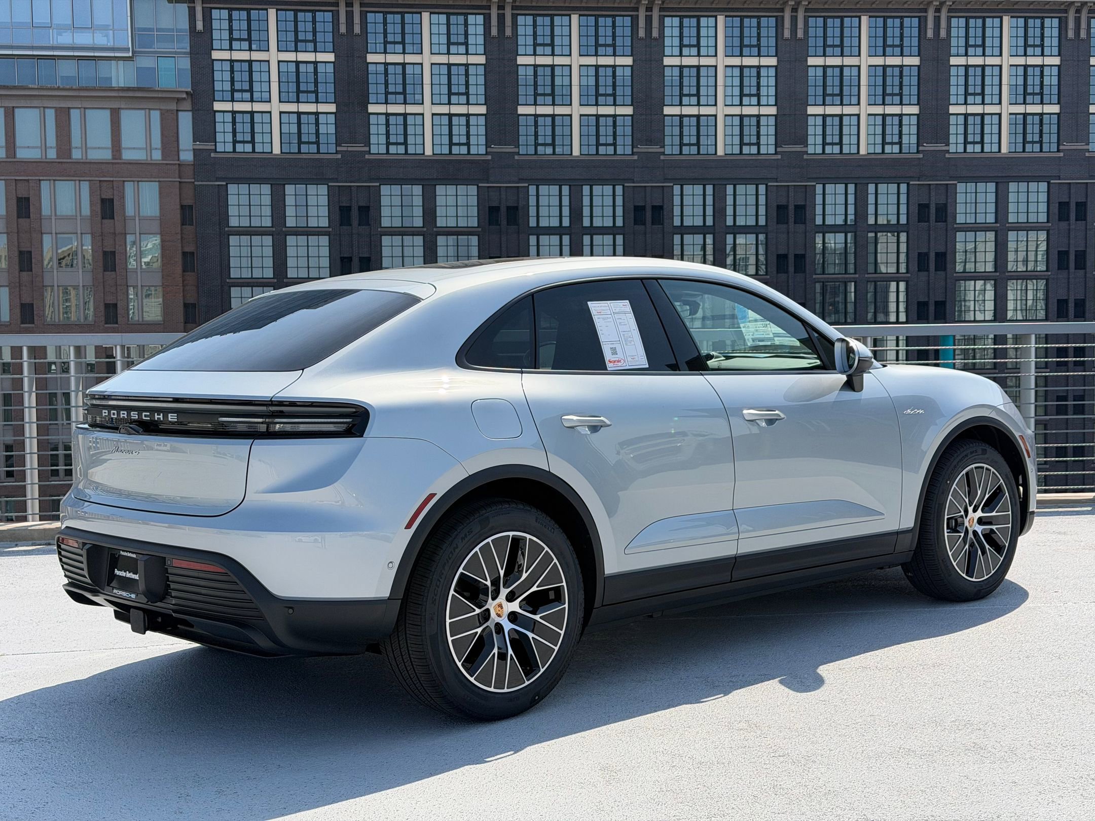New 2026 Porsche Macan 4 Electric AWD/4WD image 7
