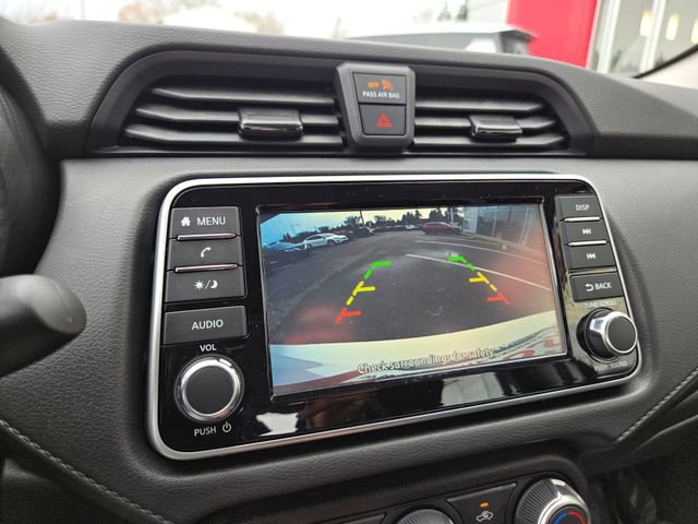 Used 2025 Nissan Versa S w/ Trunk Package image 18