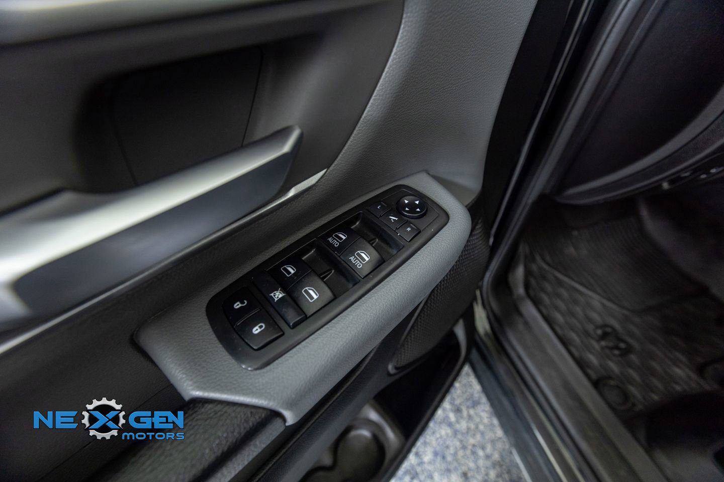 Used 2019 RAM 1500 Big Horn image 13