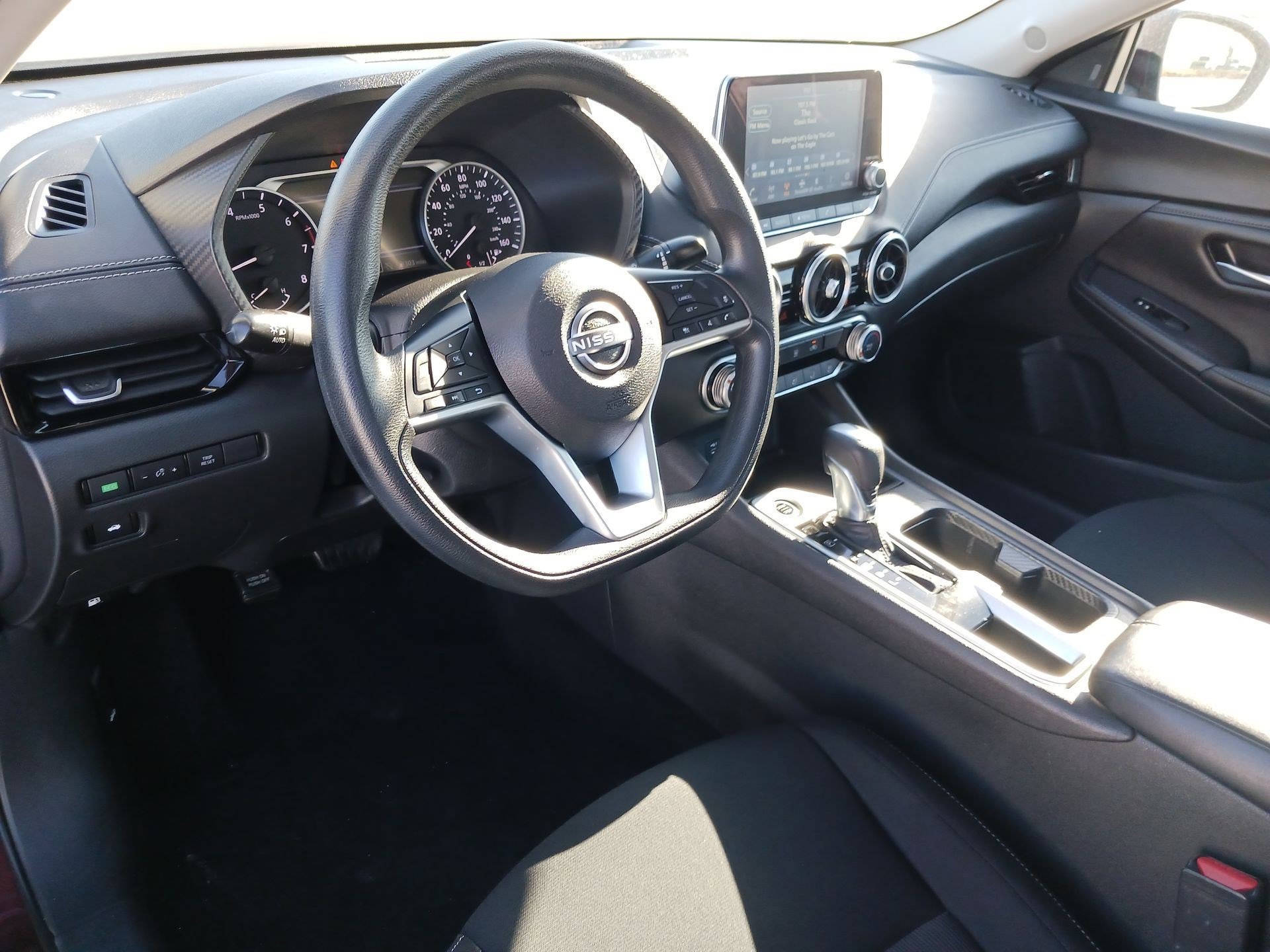 Used 2024 Nissan Sentra SV image 13