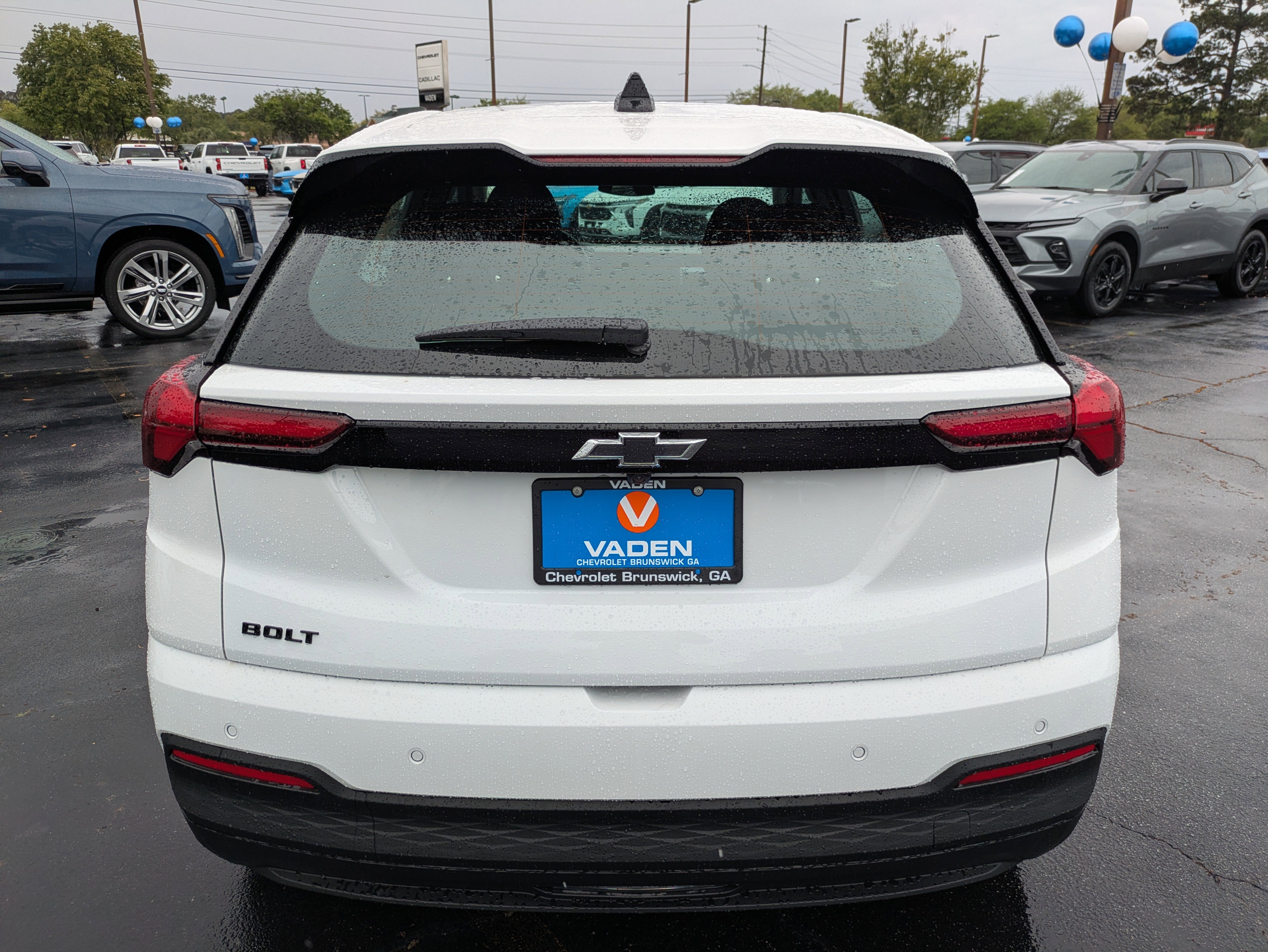 New 2027 Chevrolet Bolt LT w/ Comfort Package FWD image 26