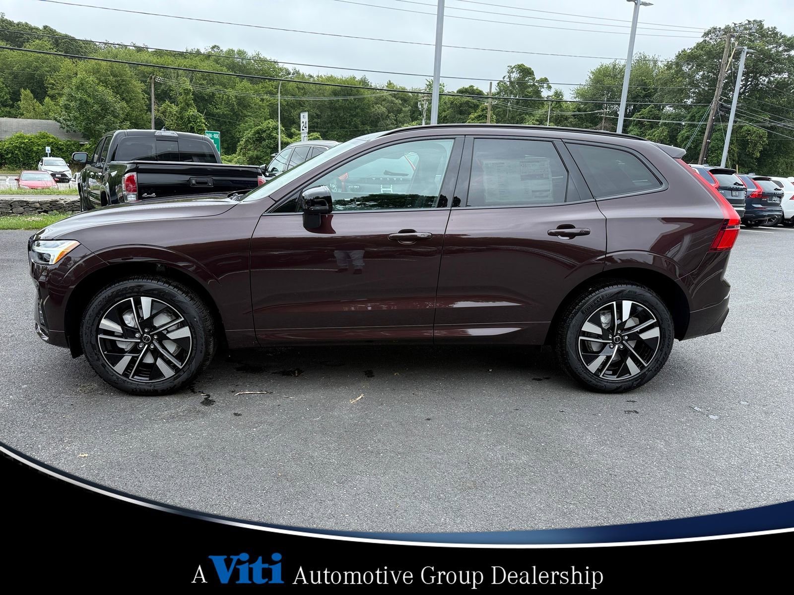 Used 2026 Volvo XC60 B5 Core w/ Protection Package Premier image 5