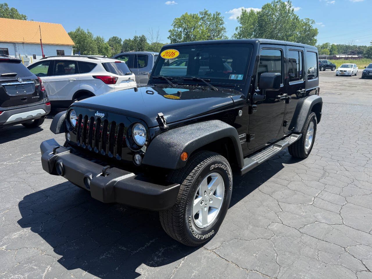 Used 2016 Jeep Wrangler Unlimited Sport w/ Quick Order Package 24S AWD/4WD image 3
