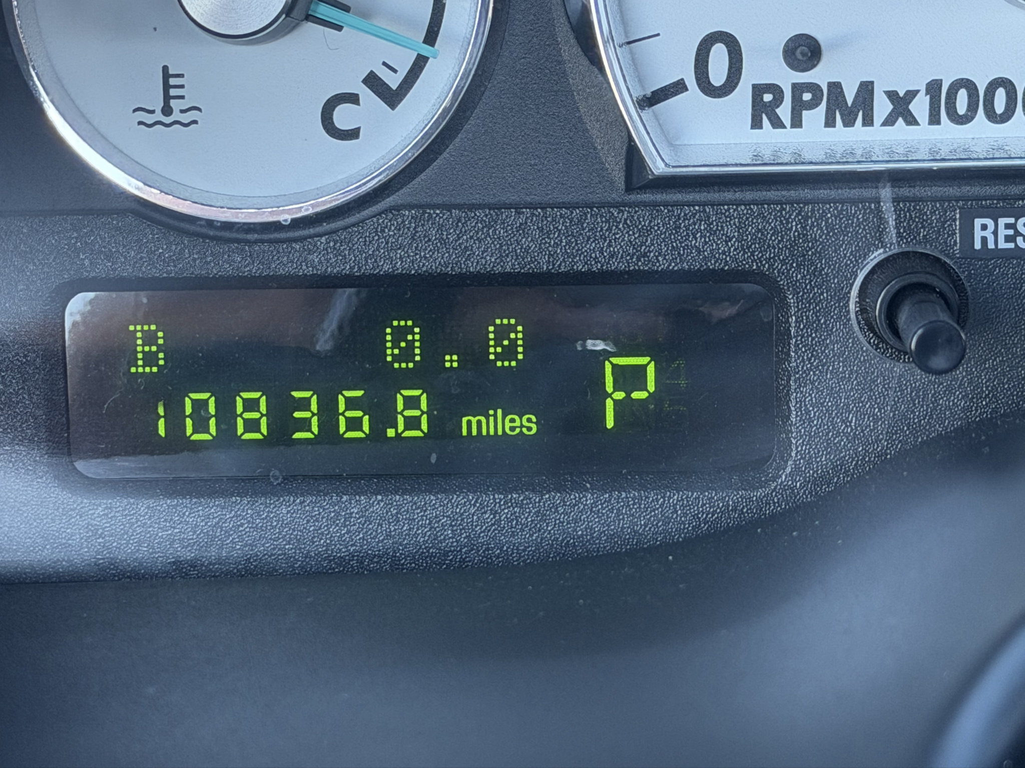 Used 2004 Ford Thunderbird RWD image 17