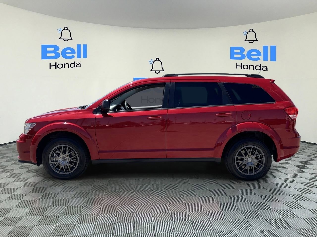Used 2016 Dodge Journey SE w/ Flexible Seating Group FWD image 2