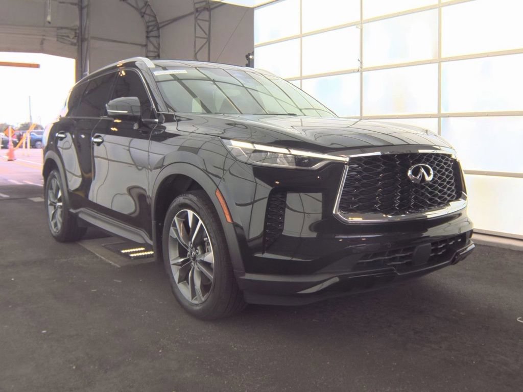 Certified 2024 INFINITI QX60 Luxe FWD image 9