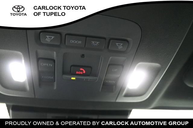 Used 2025 Toyota Camry SE w/ Convenience Package FWD image 23