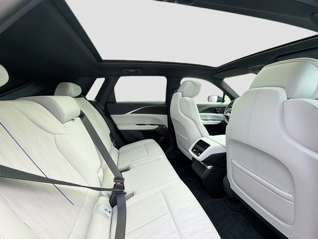 New 2025 Cadillac Lyriq Sport image 28