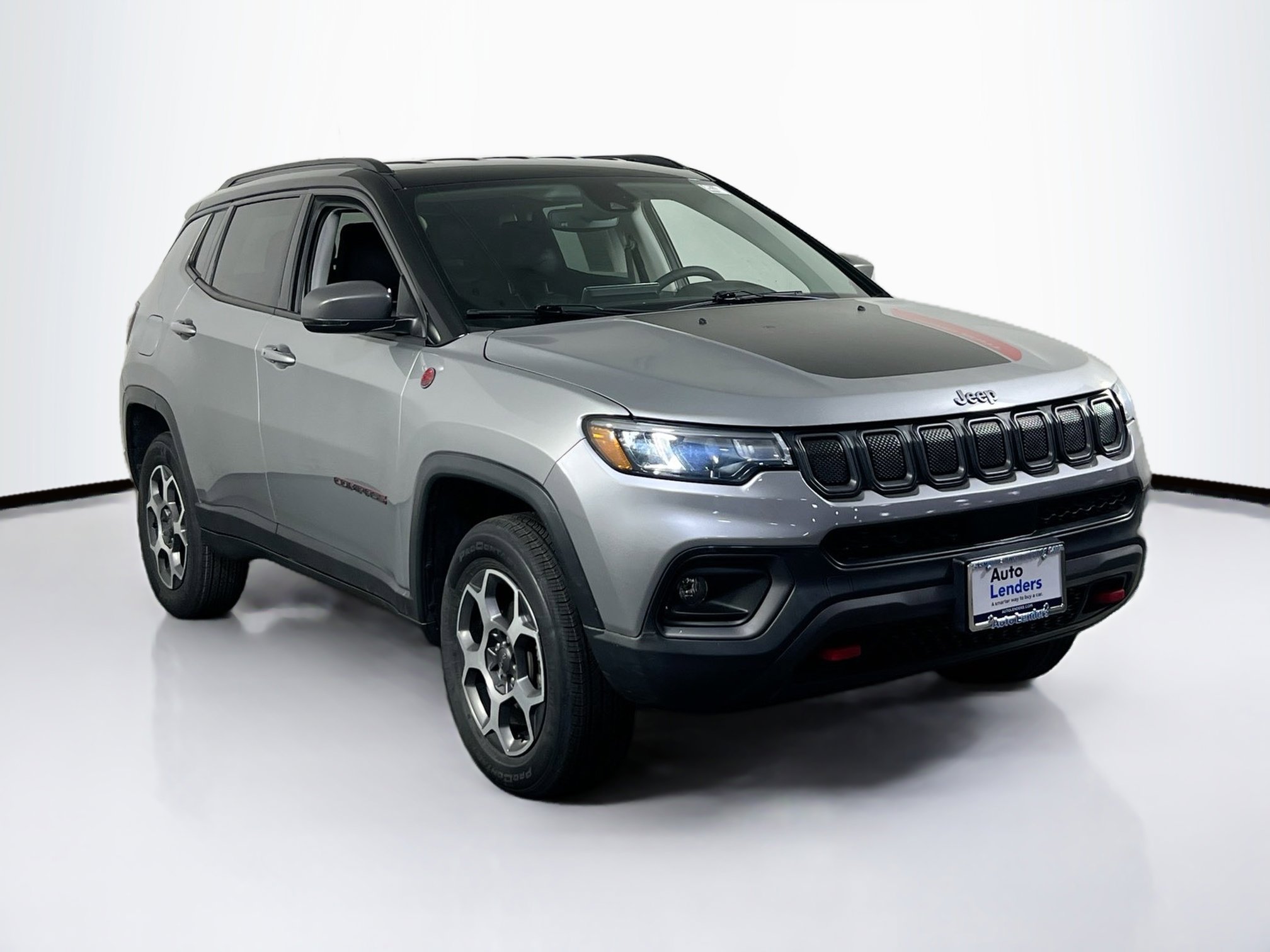 Used 2022 Jeep Compass Trailhawk image 3