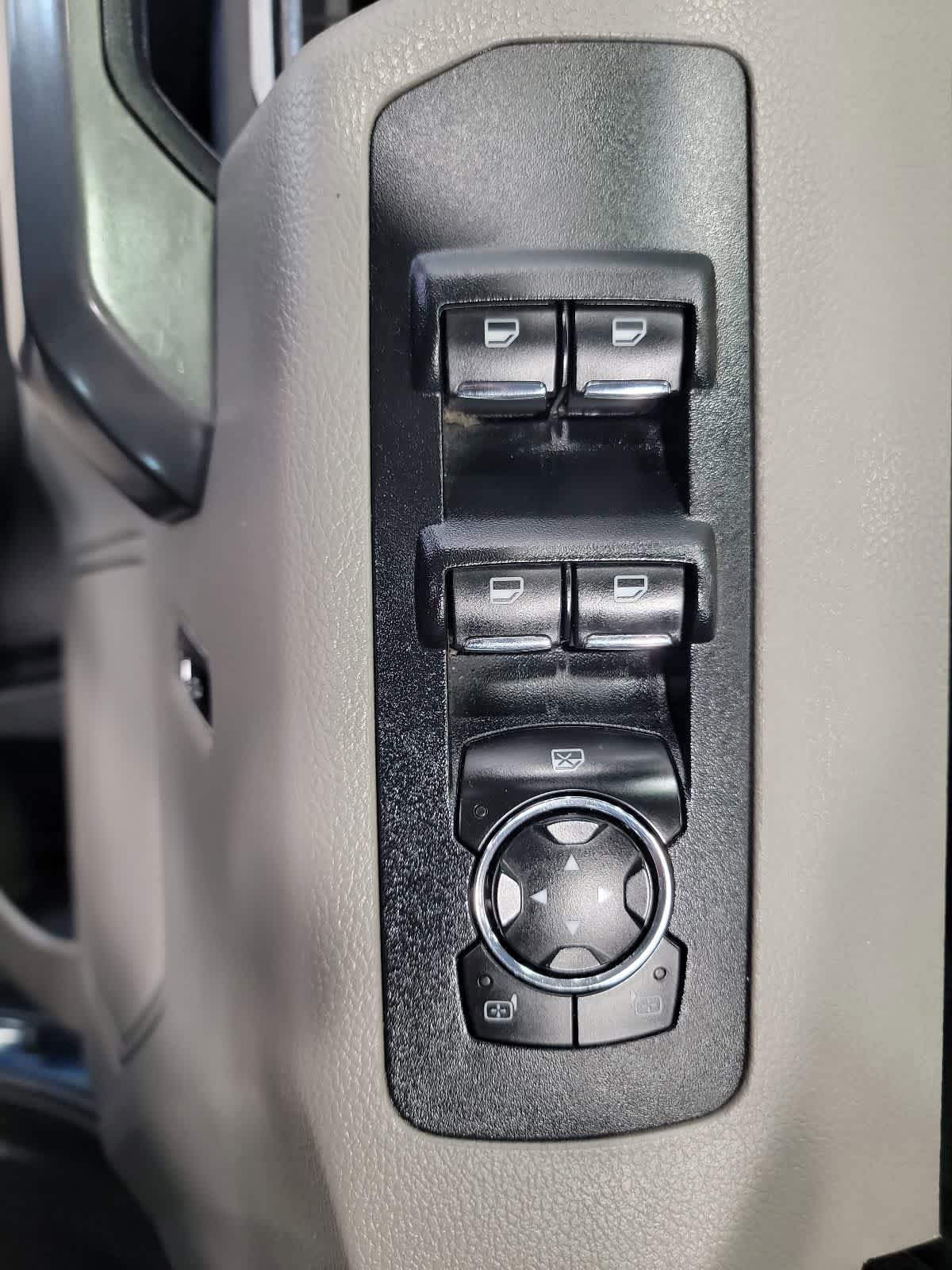 Used 2015 Ford F150 XLT w/ Equipment Group 302A Luxury AWD/4WD image 44