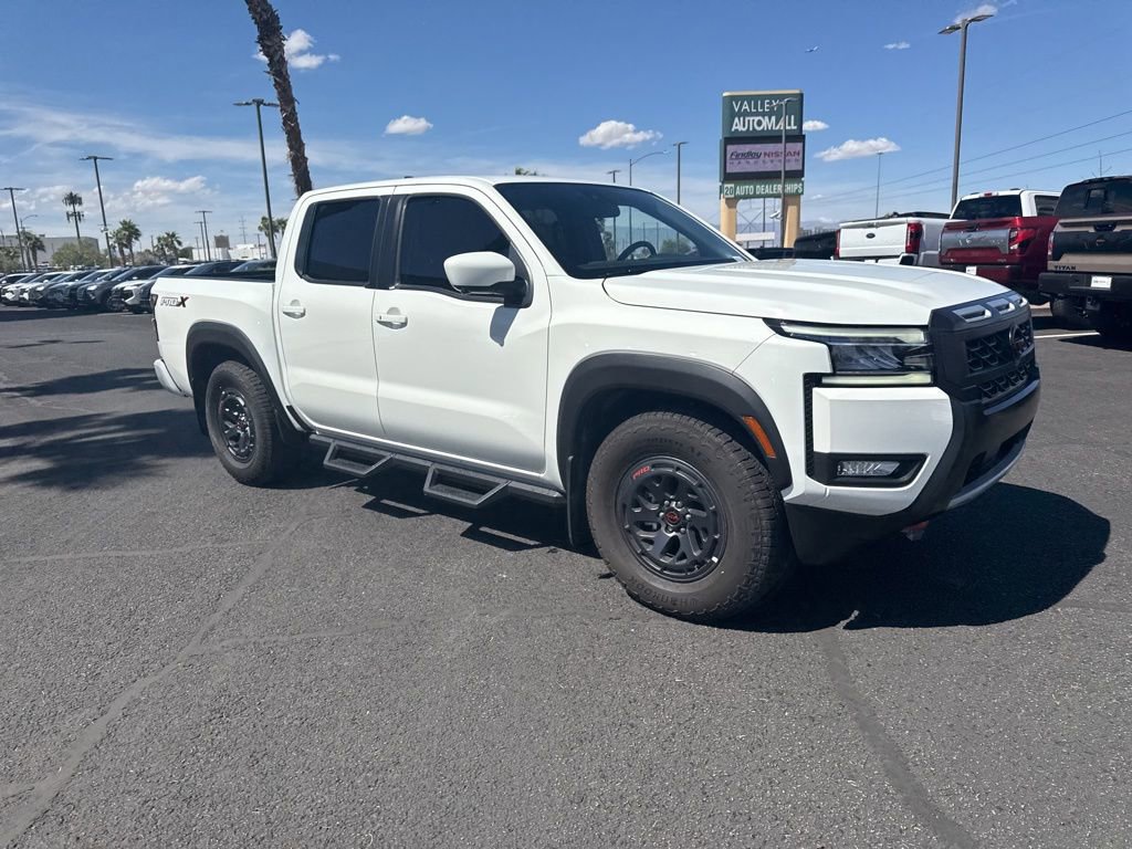 Used 2025 Nissan Kicks SR image 17