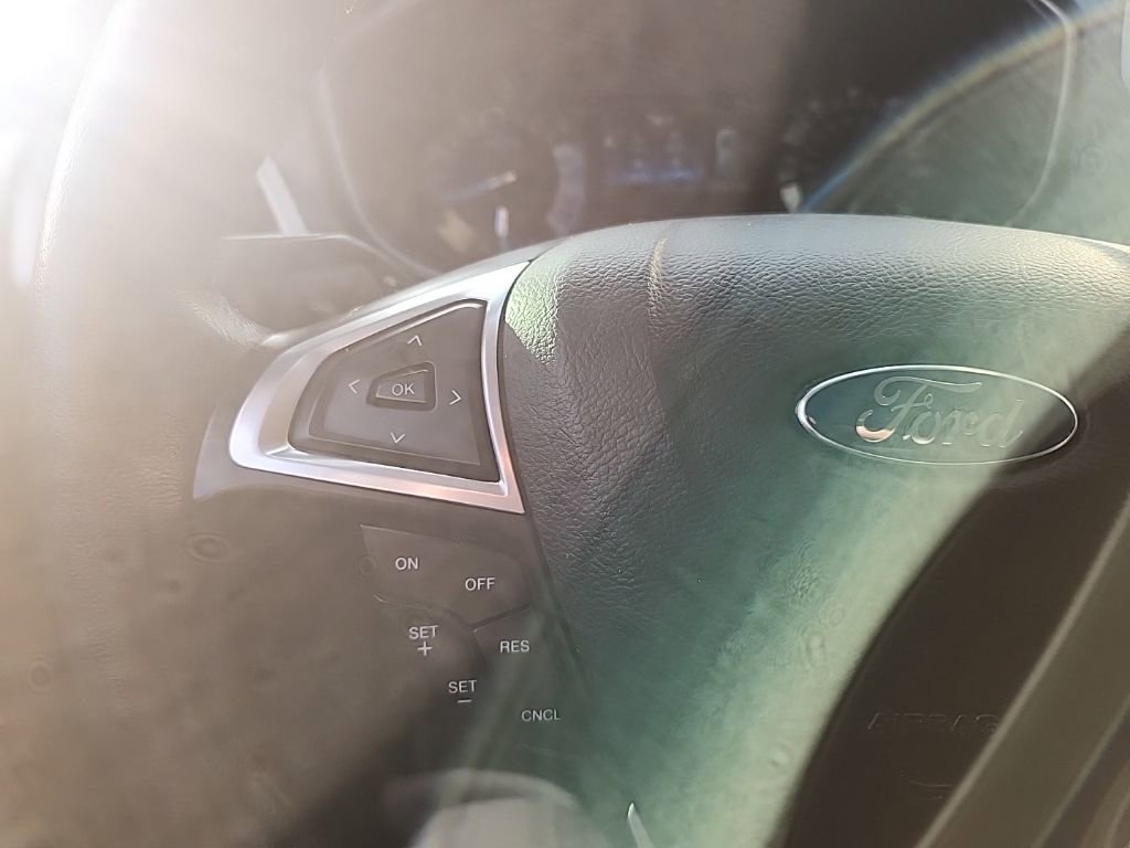 Used 2015 Ford Fusion SE w/ Equipment Group 202A image 14