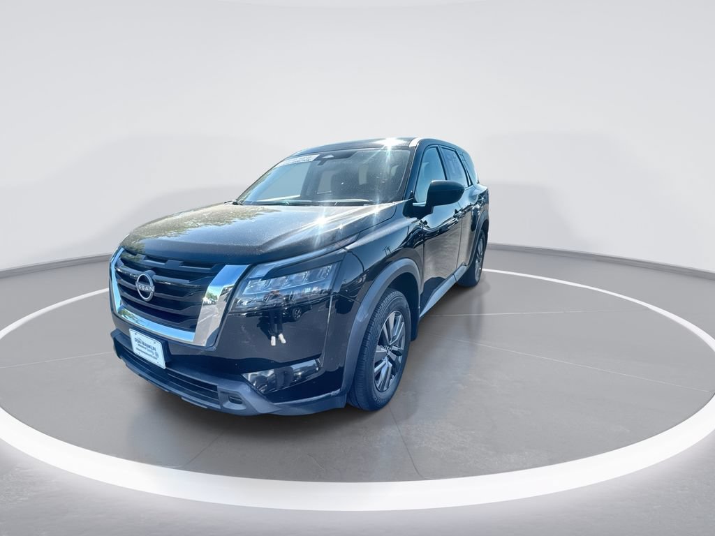 Used 2023 Nissan Pathfinder S AWD/4WD image 4