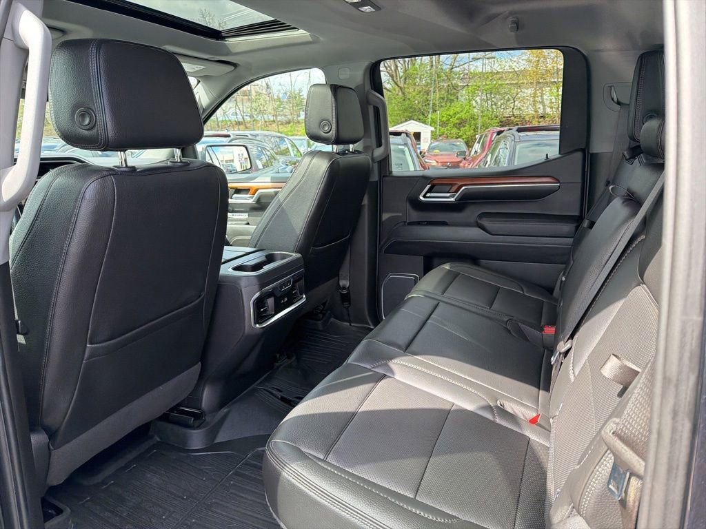 Used 2023 GMC Sierra 1500 Denali w/ Denali Reserve Package AWD/4WD image 18