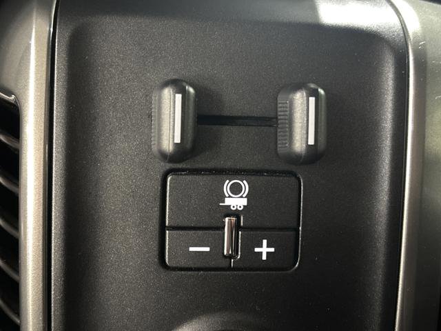 Used 2016 Chevrolet Silverado 1500 LT w/ All Star Edition image 34