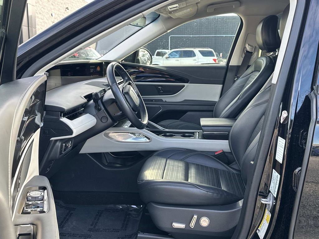 Used 2024 Lincoln Nautilus Reserve image 24