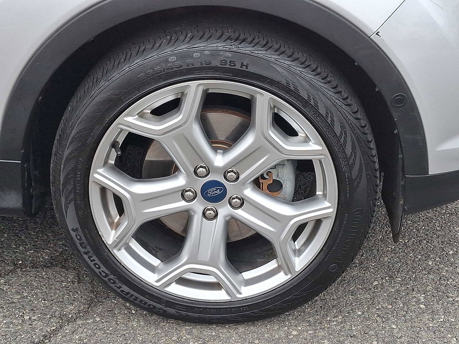 Used 2019 Ford Escape Titanium image 9