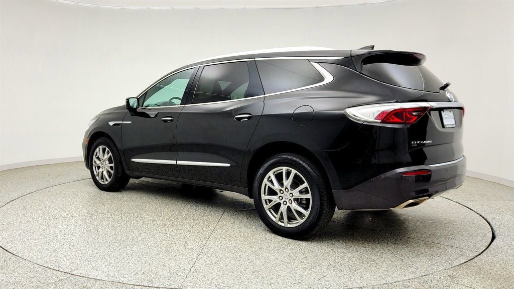 Used 2023 Buick Enclave Essence w/ Experience Buick Package AWD/4WD image 7