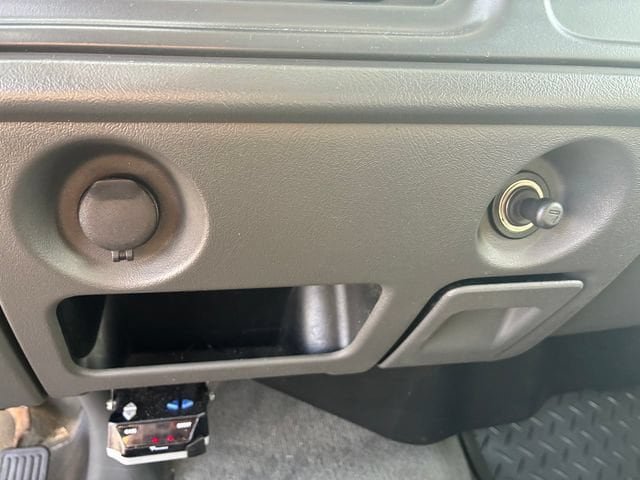 Used 2004 Chevrolet Silverado 2500 LS AWD/4WD image 25