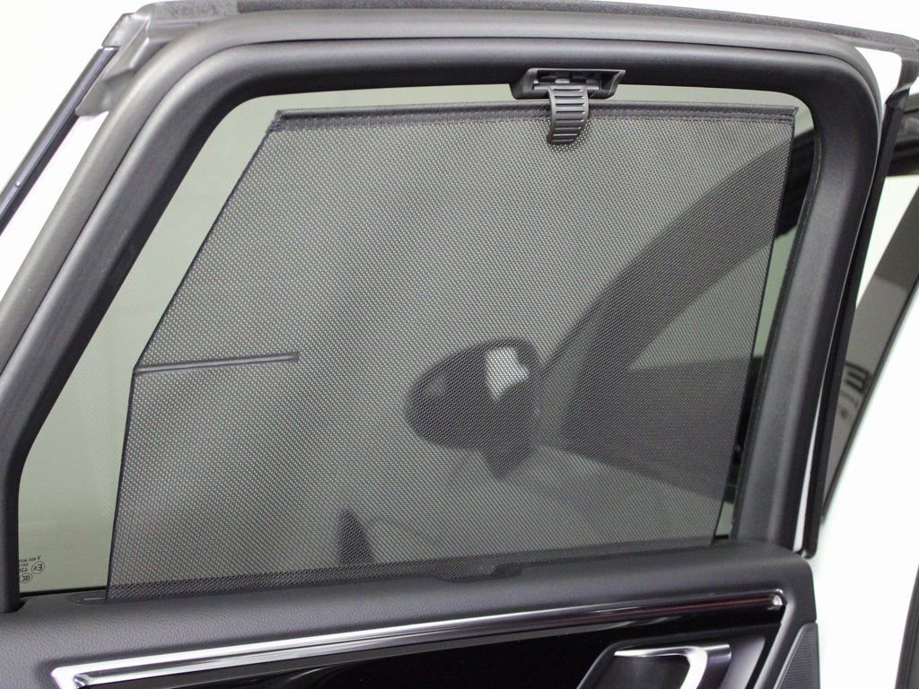 Certified 2026 Porsche Macan Turbo image 33