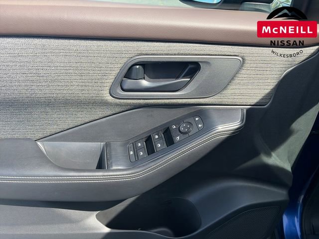 Used 2021 Nissan Rogue S FWD image 17