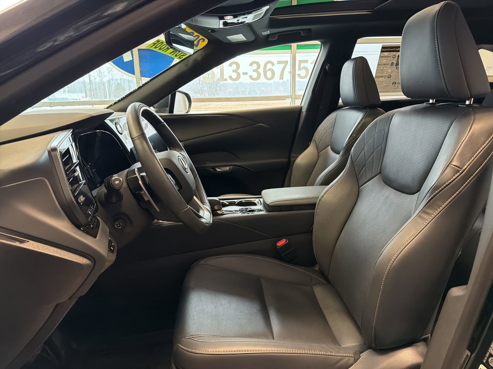 Used 2024 Lexus RX 350 Premium image 15