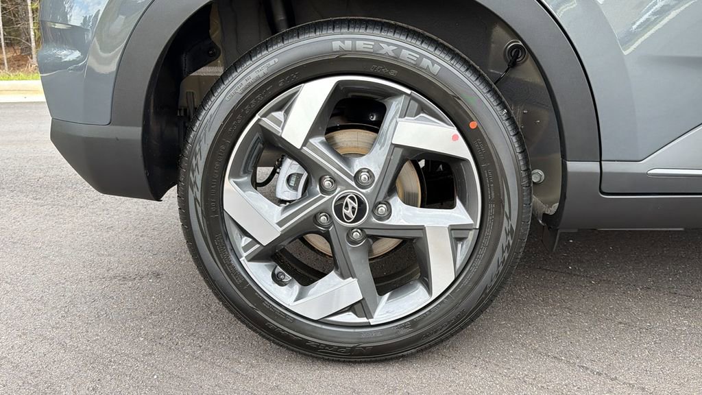 New 2026 Hyundai Venue SEL image 18