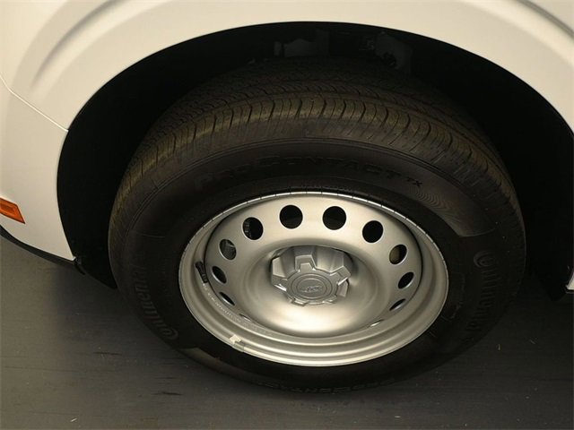 New 2025 Ford Maverick XL image 14