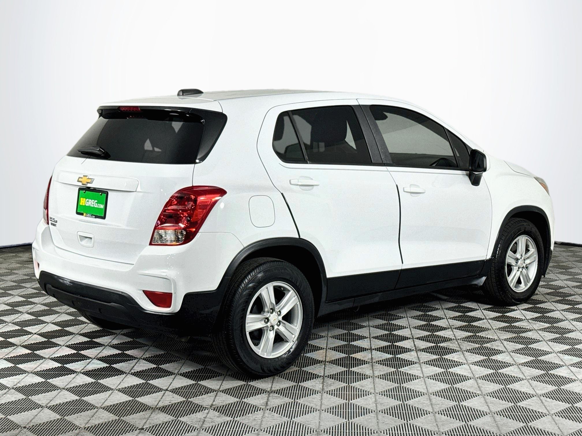 Used 2021 Chevrolet Trax LS w/ Tint and Cruise Package FWD image 8