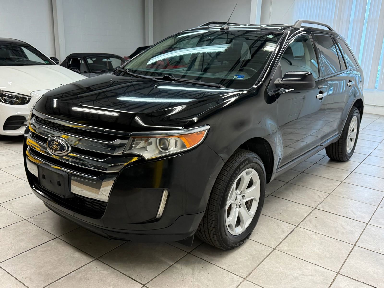 Used 2011 Ford Edge SEL w/ 201A Rapid Spec Order Code FWD image 3