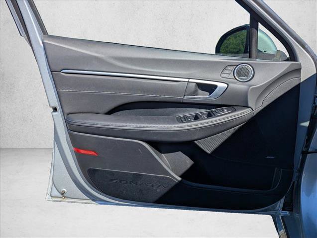 Certified 2025 Hyundai Sonata Limited FWD image 23