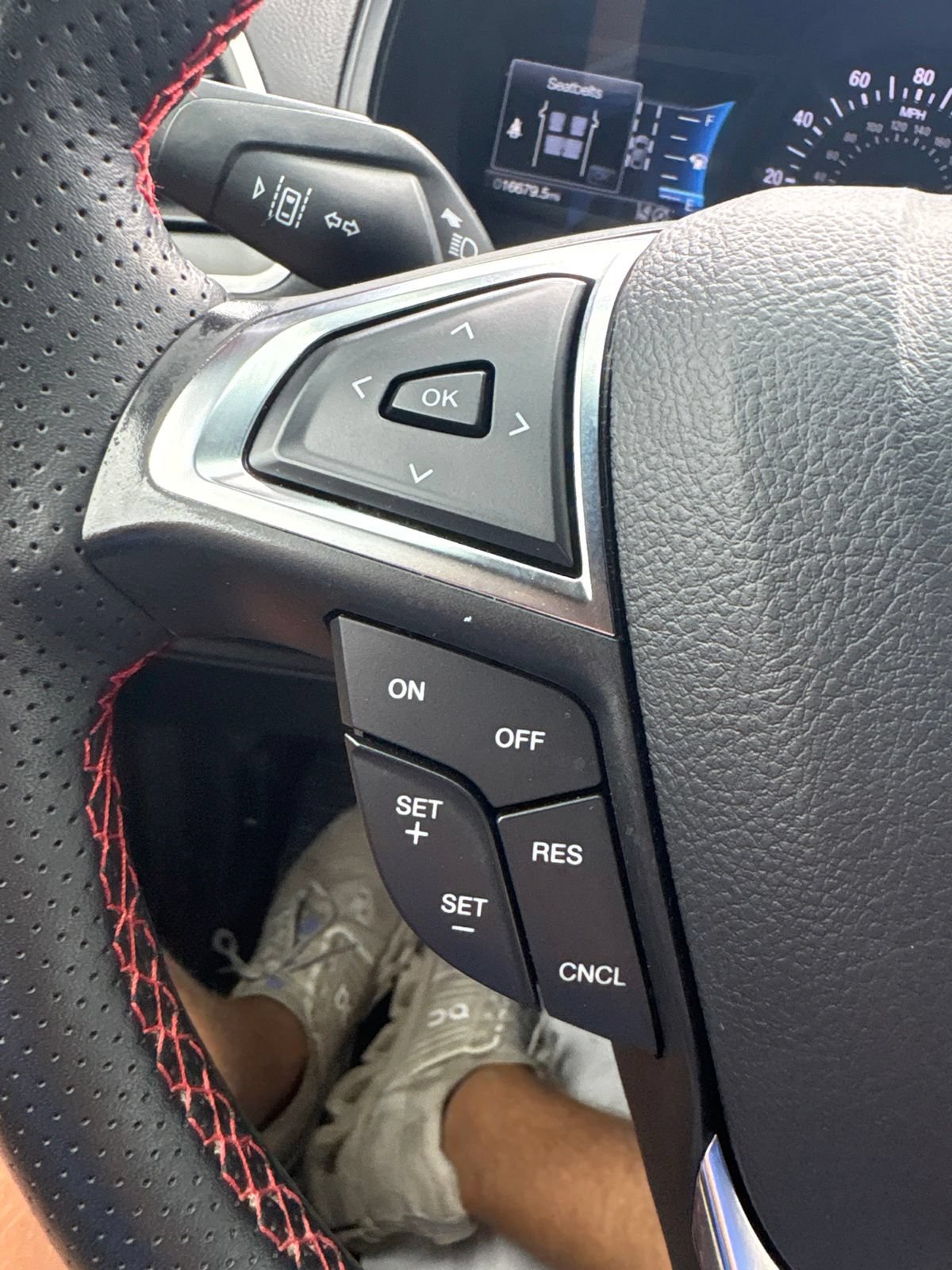 Certified 2024 Ford Edge ST-Line AWD/4WD image 23