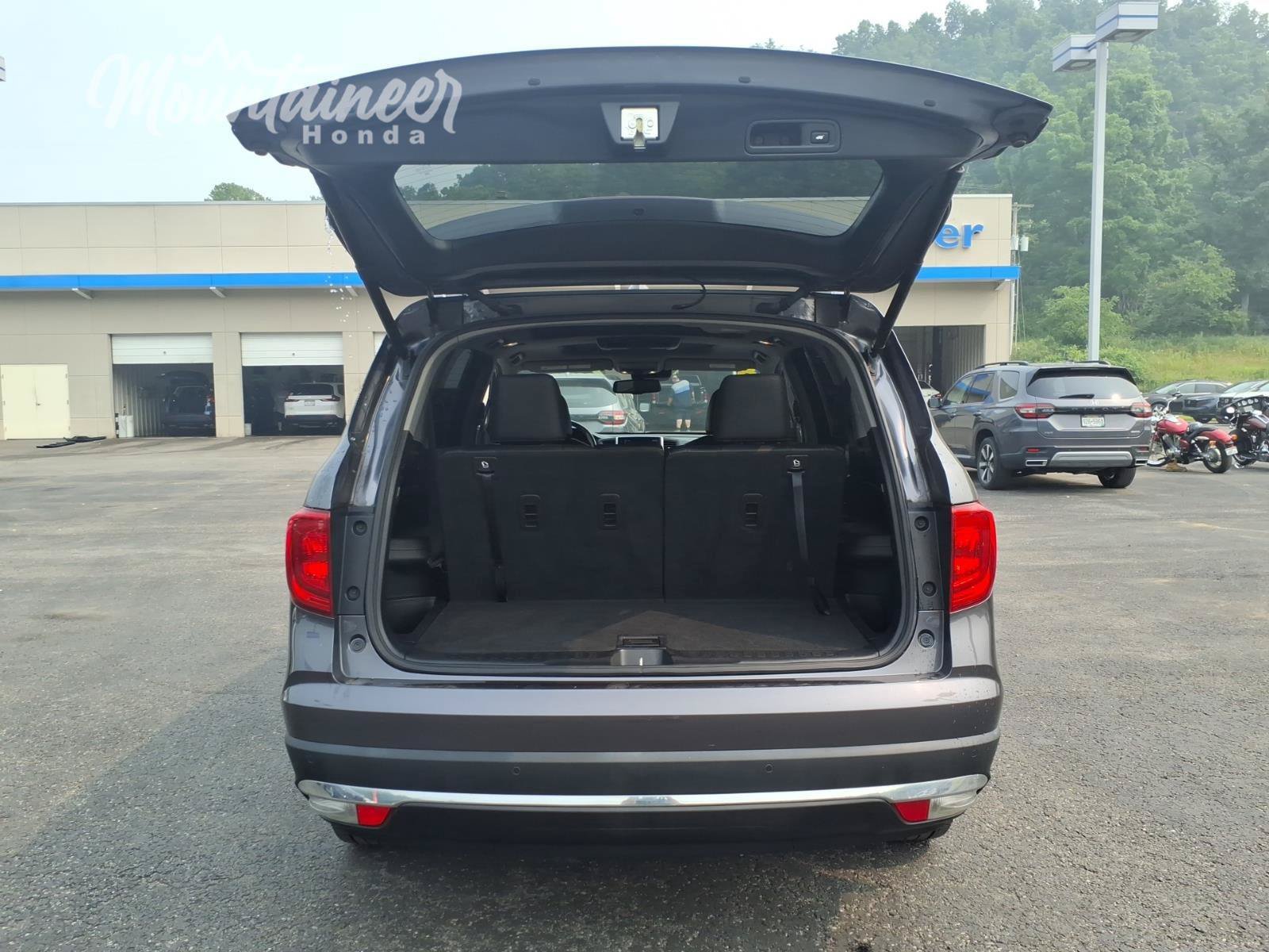 Used 2018 Honda Pilot Elite image 14