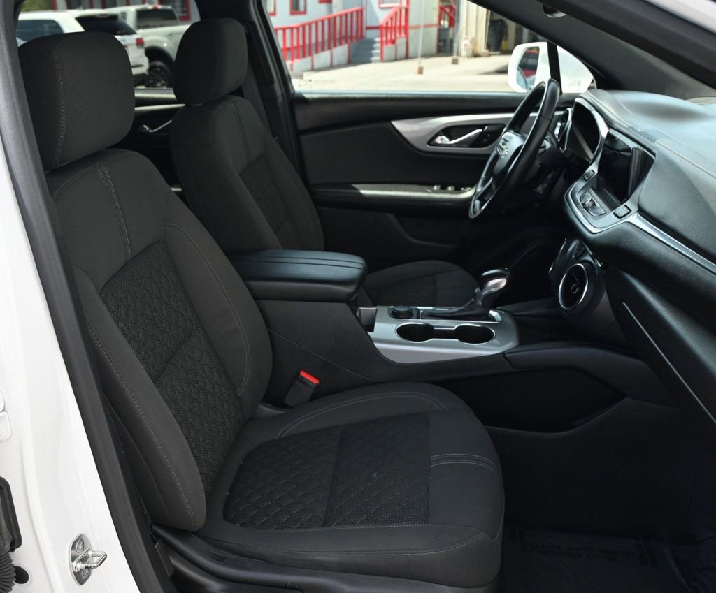 Used 2019 Chevrolet Blazer LT FWD image 13