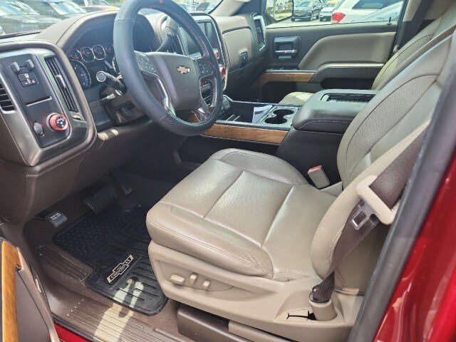 Used 2018 Chevrolet Silverado 1500 LTZ w/ LTZ Plus Package RWD image 8