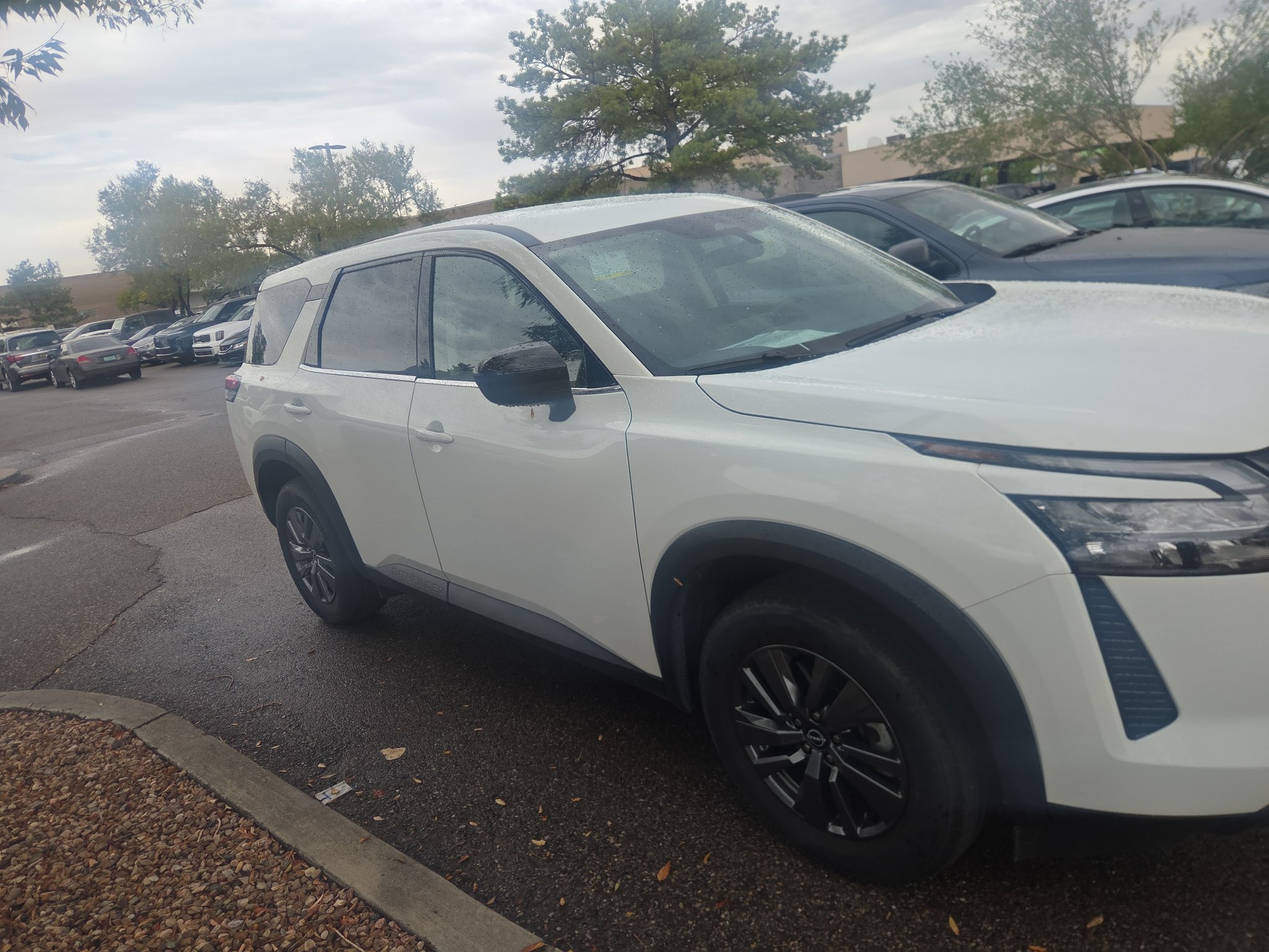 Used 2026 Nissan Pathfinder S AWD/4WD image 3